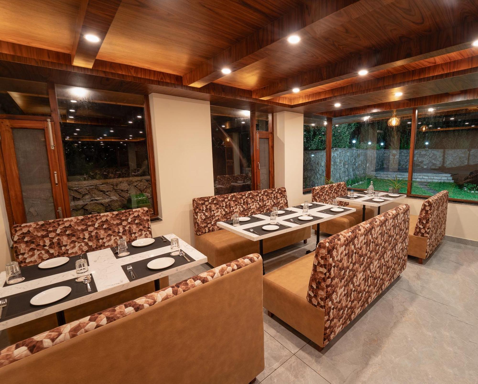 Nazaara - A Luxe Retreat Hotel Manāli Exterior foto